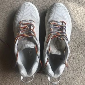 Women’s 8 Hoka One One x Outdoor Voices Clifton 4